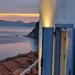 Peppermint Bay Skopelos