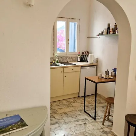 Peppermint Bay سكوبيلوس تاون