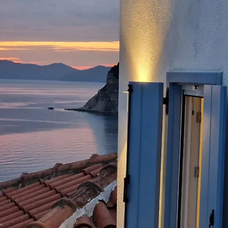 Peppermint Bay Skopelos Town